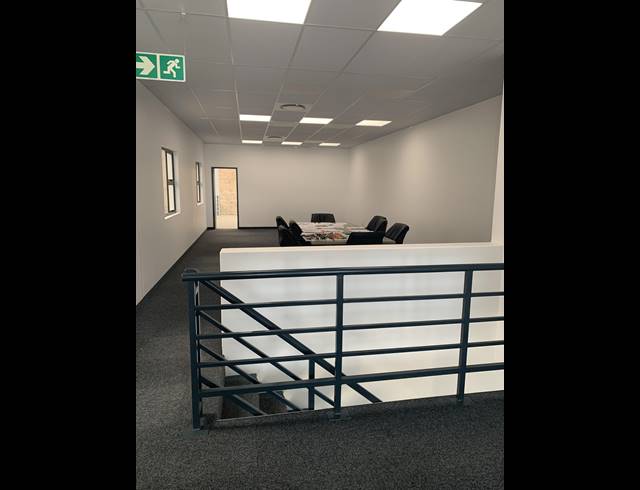 375M² WAREHOUSE TO LET IN RIVERGATE